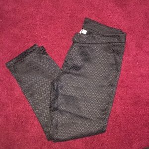 *LIKE NEW* Bisou Bisou Black  Crop Dress Pants